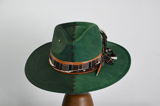 Suede Artisanal Hat - Emerald