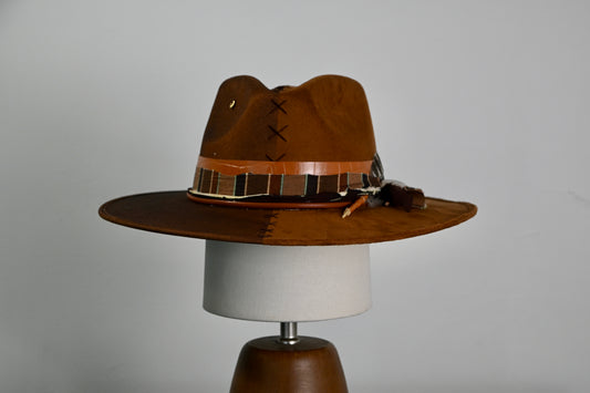 Suede Artisanal Hat - Caramel